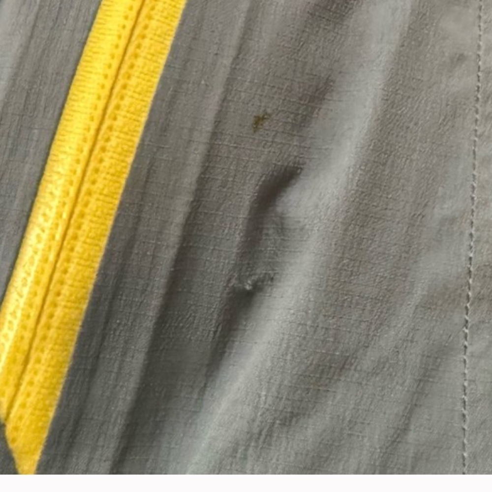 Mountain Hardware Dry Q Elite Waterproof Rain Jacket - Picture 11 of 11